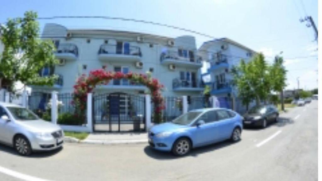 Vila Ελλάδα Костинешти Экстерьер фото